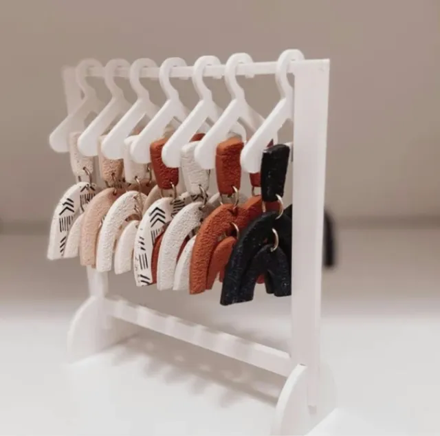 Little Earring's Closet